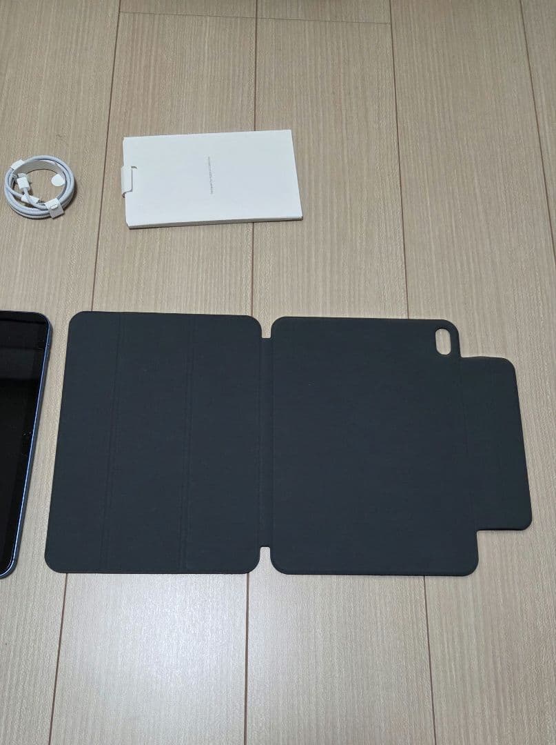 iPad 第10世代 64gb ブルー ケース付き フィルム付き