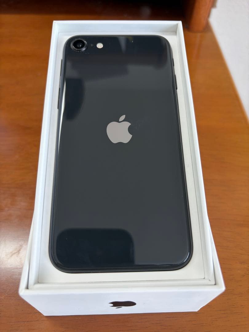 iPhone SE 第2世代 SIMフリーブラック64GB
