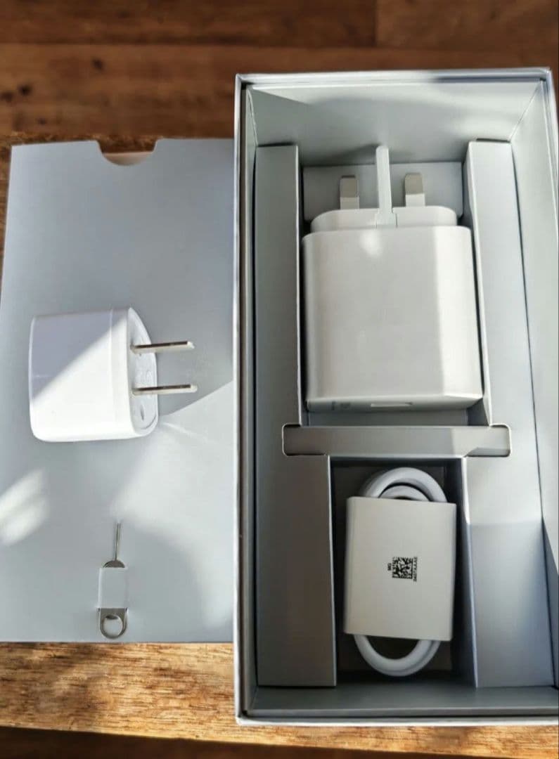 ☆美品☆HONOR Magic8 Pro グローバル版　16G/1T ゴールド