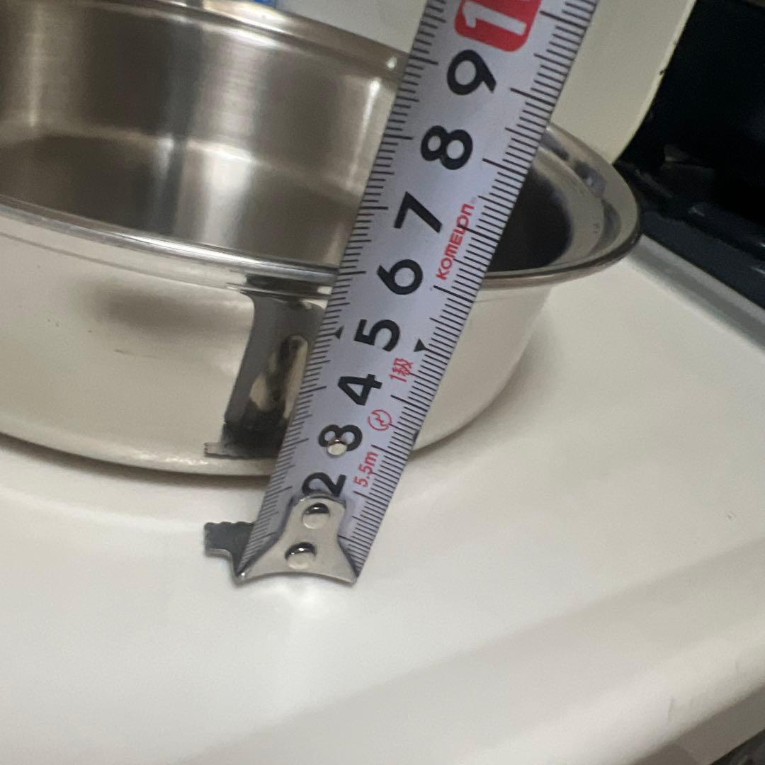 アムウェイクィーンシリーズ中フライパン内径約19cm、高さ（深さ）約6.0cm