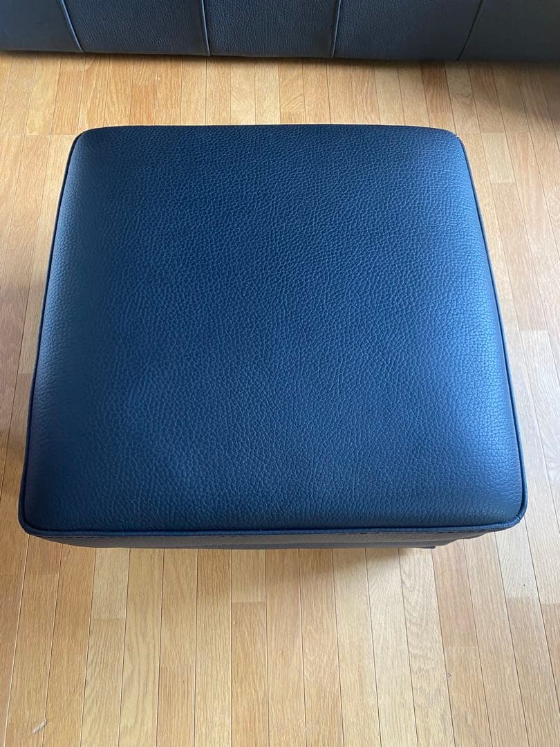 超美品　【ケルビン　ジョルマーニ】オットマン　高級家具　KELVIN 総黒革