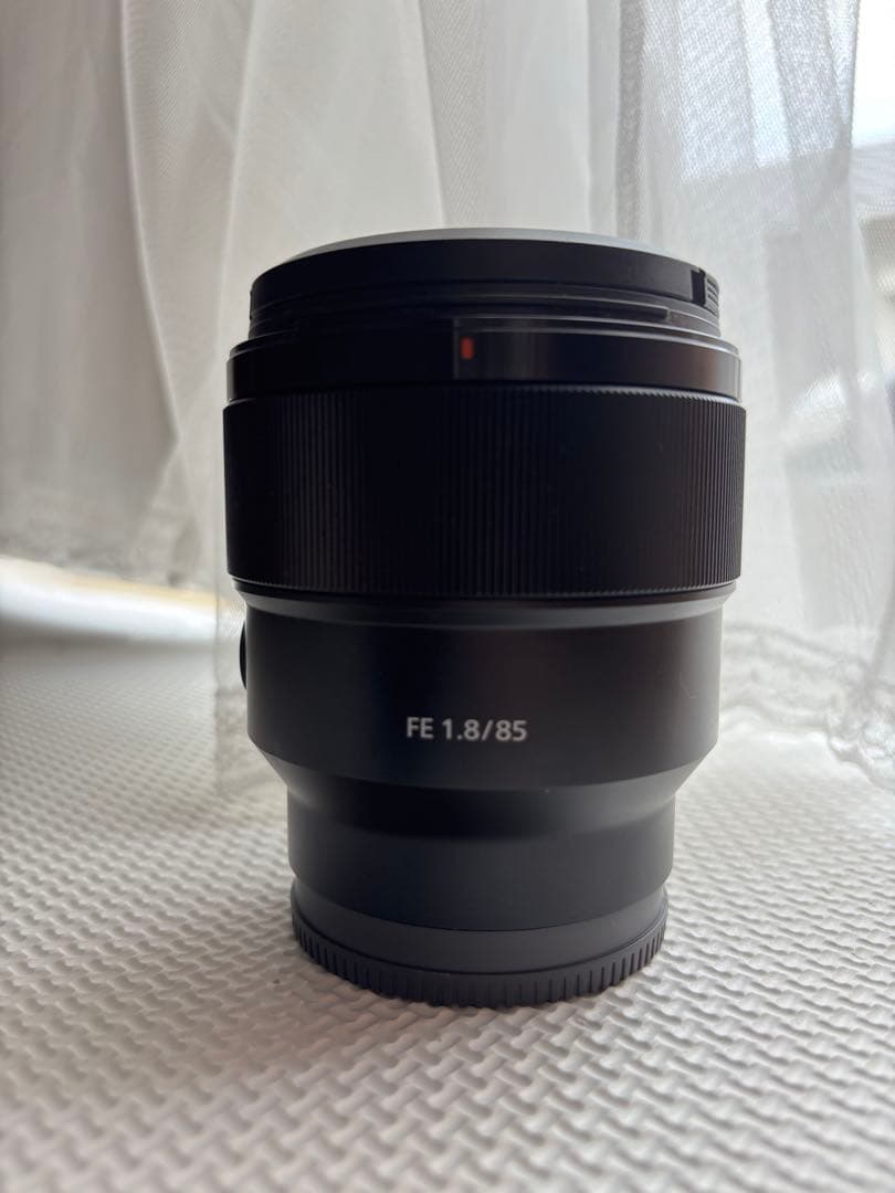 SONY FE 85mm F1.8 SEL85F18 フード・フィルター付き