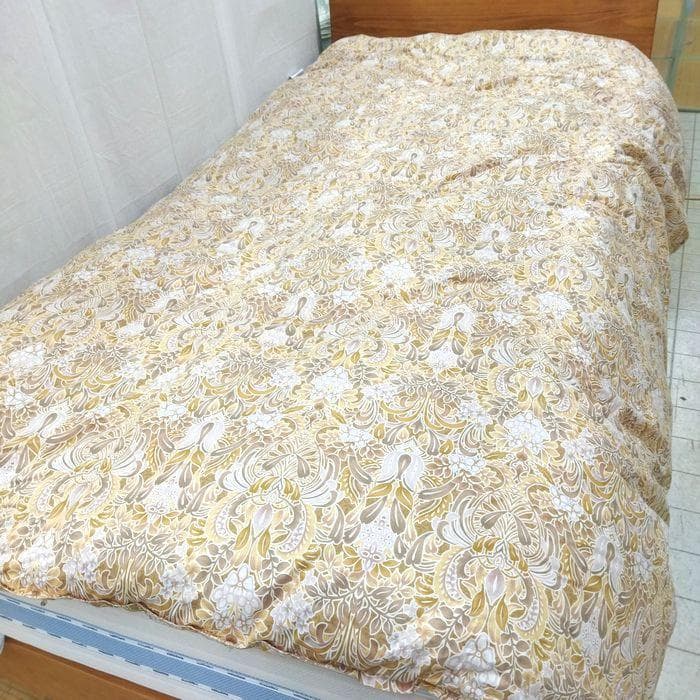 西川羽毛掛布団　フランス産ホワイトダウン93％　1.2ｋｇ　二層式キルト　国産