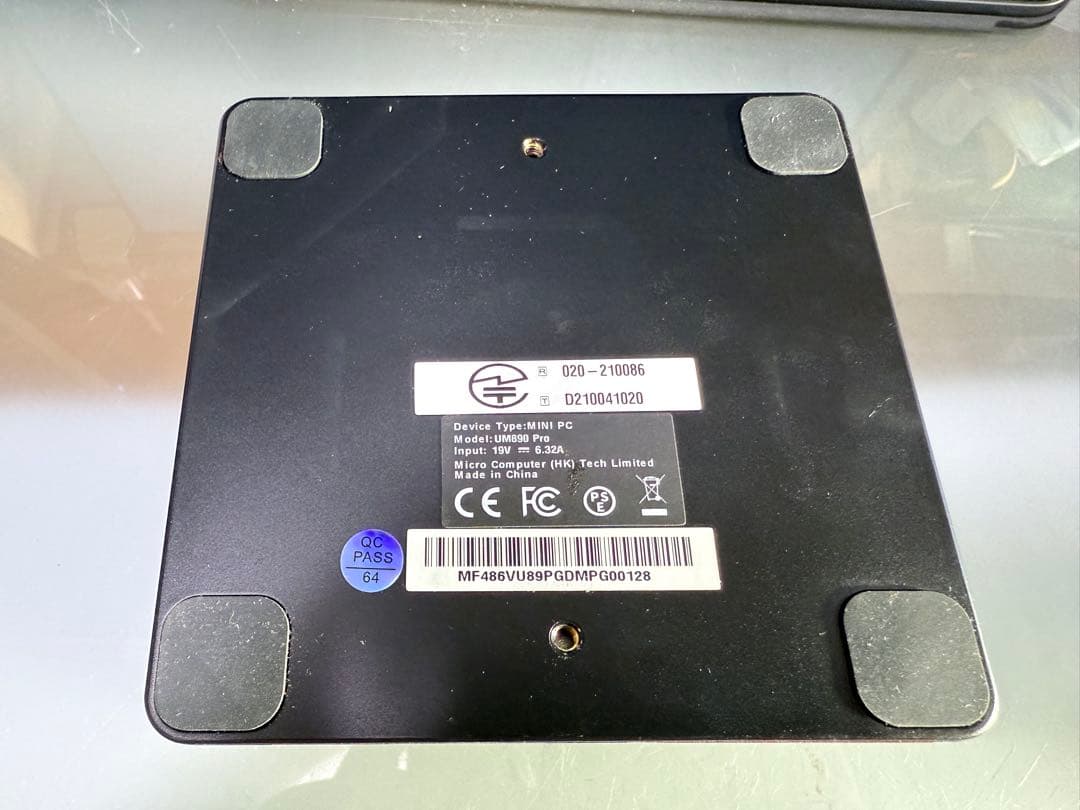 MINISFORUM UM890 Proミニpc