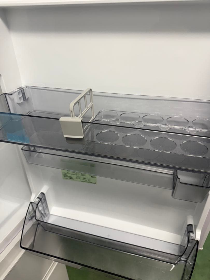 東芝　ノンフロン冷凍冷蔵庫　GR-U33SC (WU) 2023年　326L