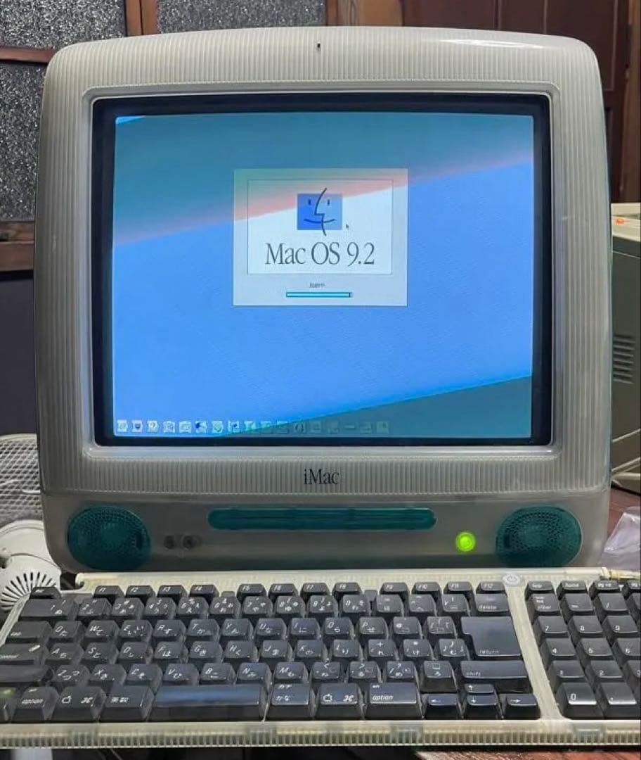 ボンダイブルーの初代iMac キーボード、マウス付き