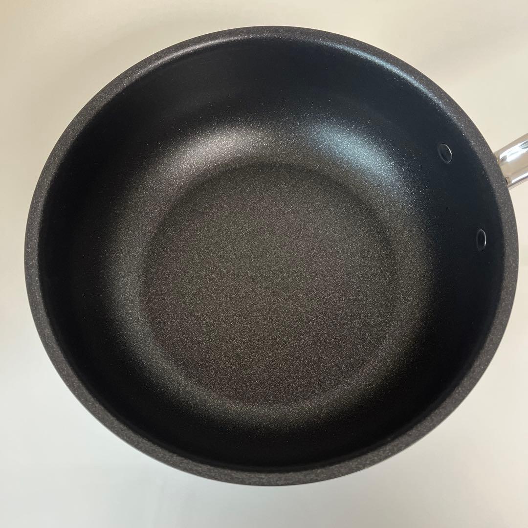 Hestan ステンレススチール マスターパン　２４㎝　スチーマー付き