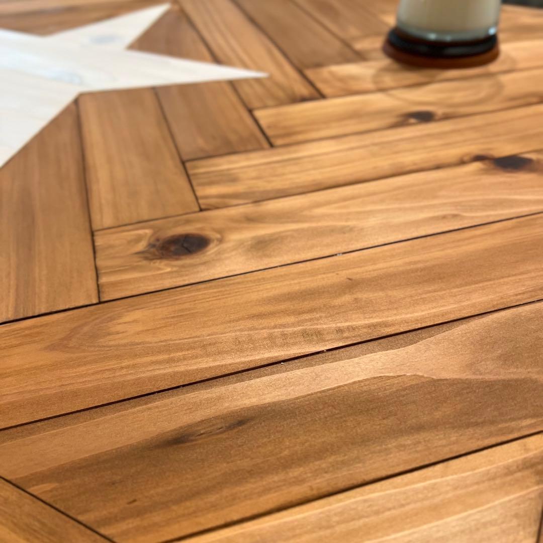 【キズ有.半額】木製ヘリンボーンローテーブル