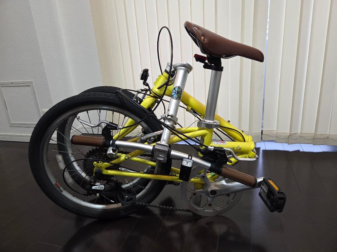 Boardwalk D8 折りたたみ自転車 イエロー