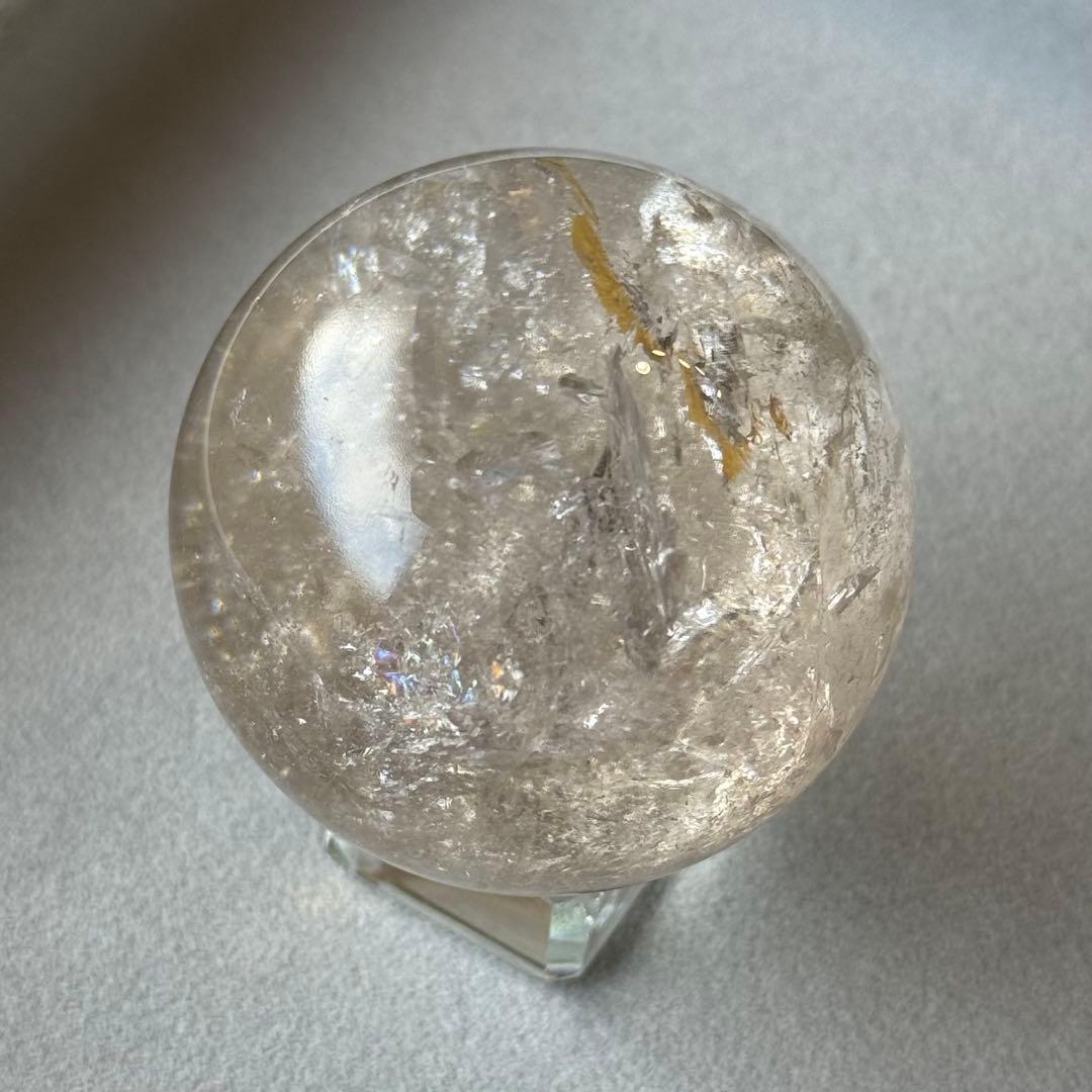 ライトスモーキークォーツ　スフィア　リモナイトイン　ブラジル産　天然石