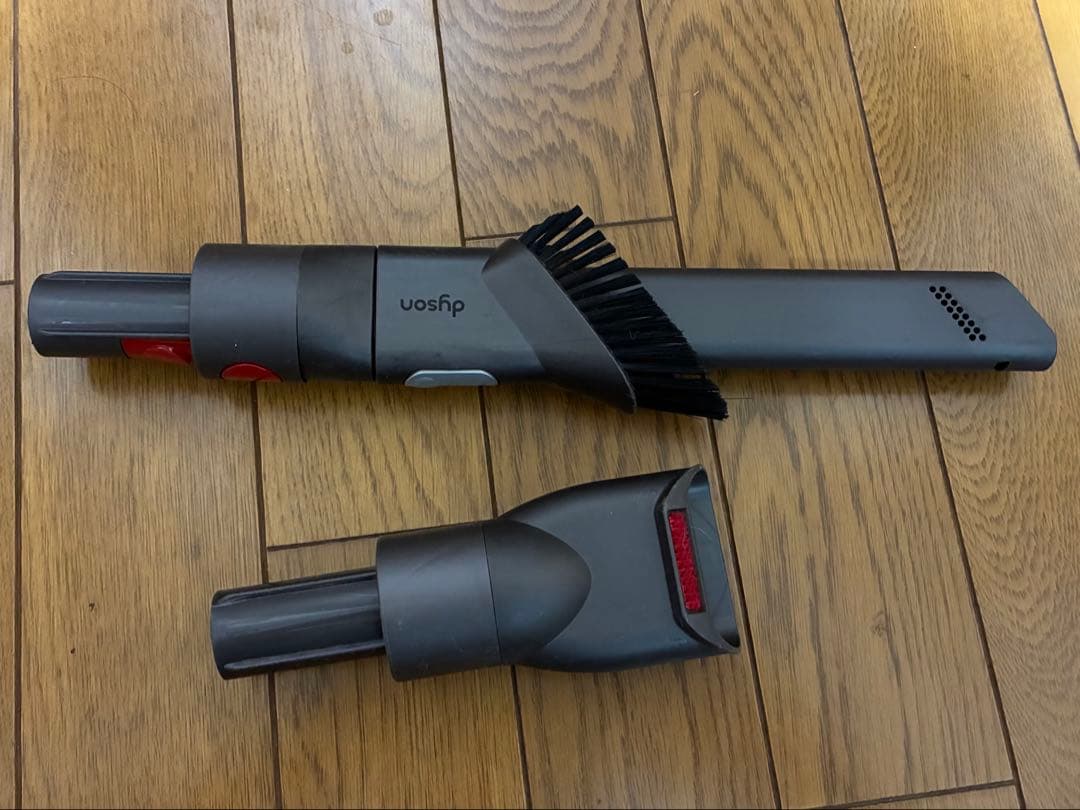 ダイソン コードレスクリーナー　SV33　約25分 LEDヘッド、専用スタンド付