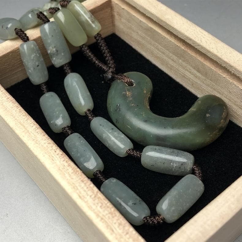 玉製・勾玉・土偶・石器 ペンダント　共箱