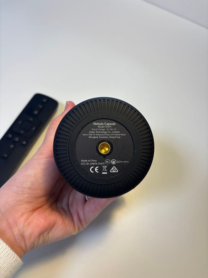 【中古】NEBULA Capsule プロジェクター D4111