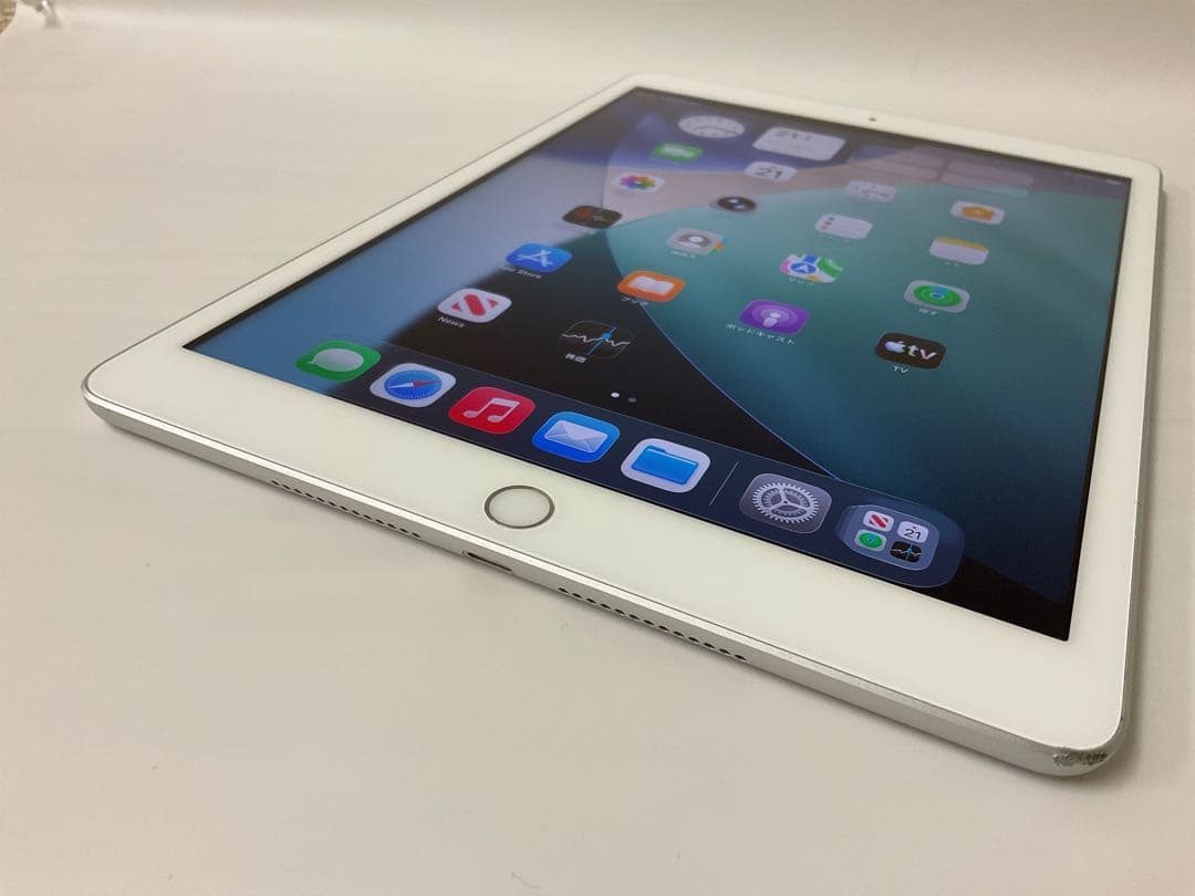 IPAD 第8世代 32GB シルバー Wifiモデル ★即日発送★