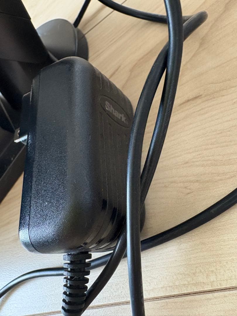 シャーク★EVOPOWER EX 充電式ハンディクリーナー WV405J 掃除機