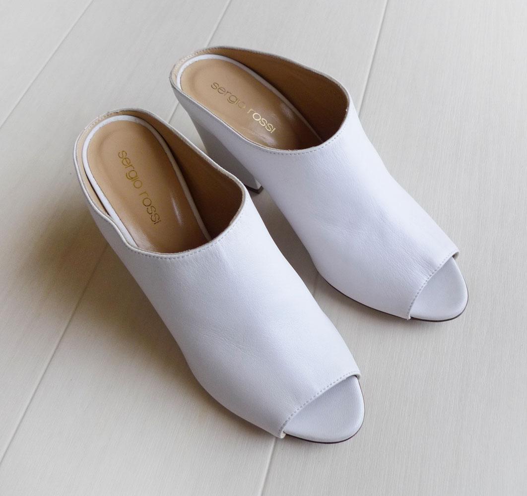 美品 セルジオロッシ イタリア製 37 ホワイトのミュール サンダル Q133