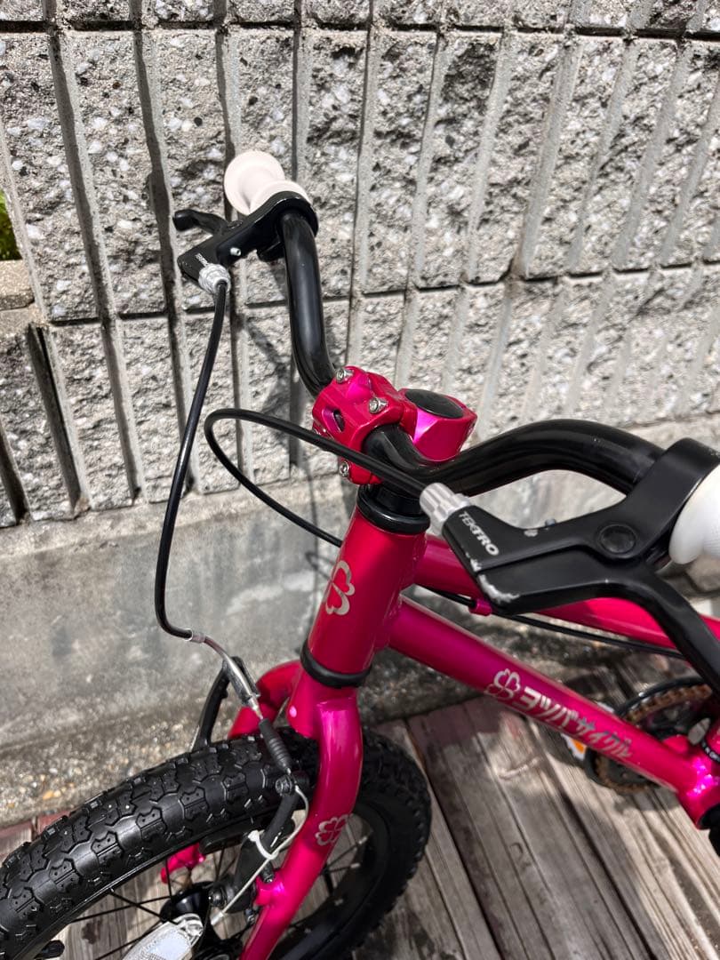 (送料込み)ヨツバサイクル 16インチ　クリスタルピンク