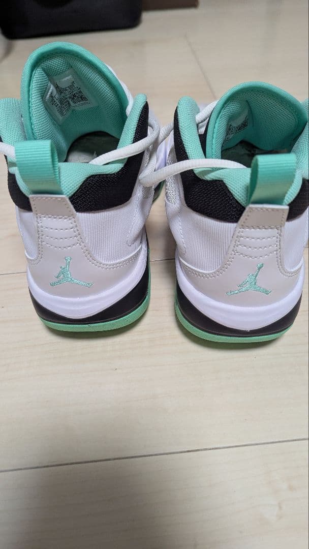 シューズ(男性用) JORDAN STAY LOYAL 3 \"WHITE GREEN GLOW\"