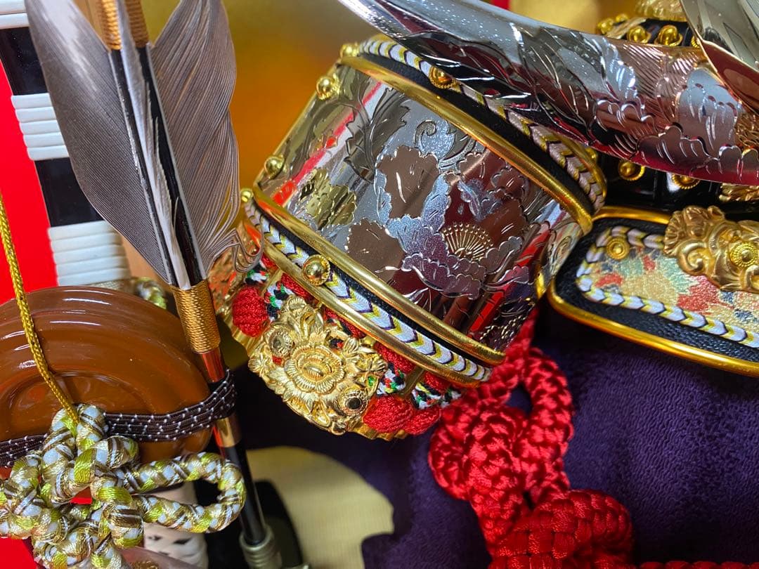 上杉謙信　東京久月　五月人形　銘木シリーズ　ホワイトオーク家紋付兜飾り収納セット