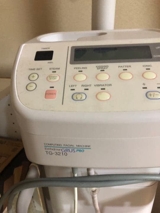 エステcpサロン美顔器タキガワ その他機材一式引き取り限定