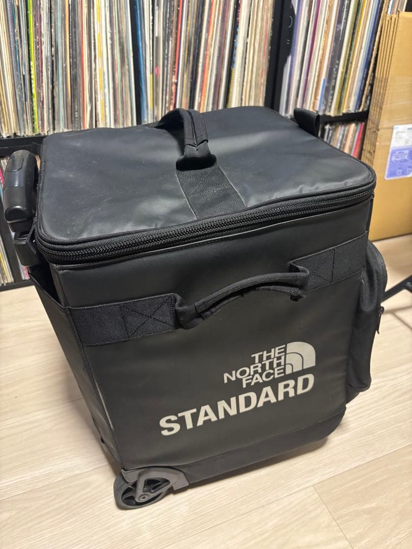 ノースフェイス　レコードバック12インチ