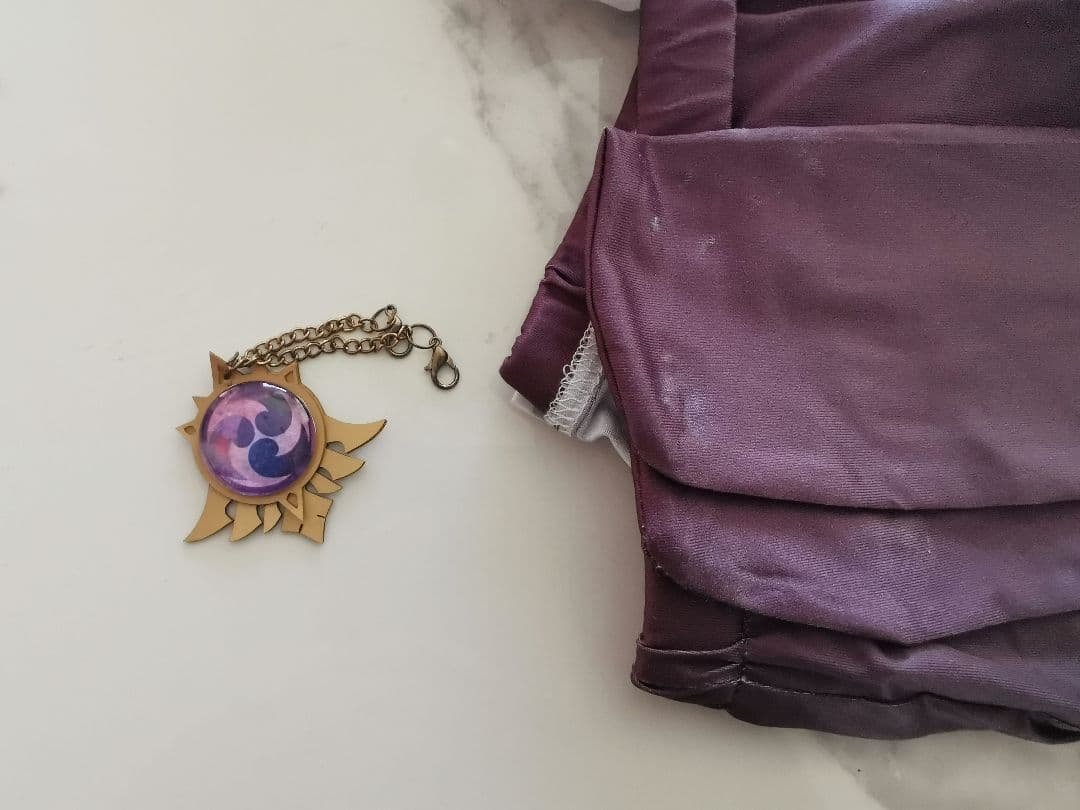 じ*ん様 コスプレ　原神　リサ　cosplay