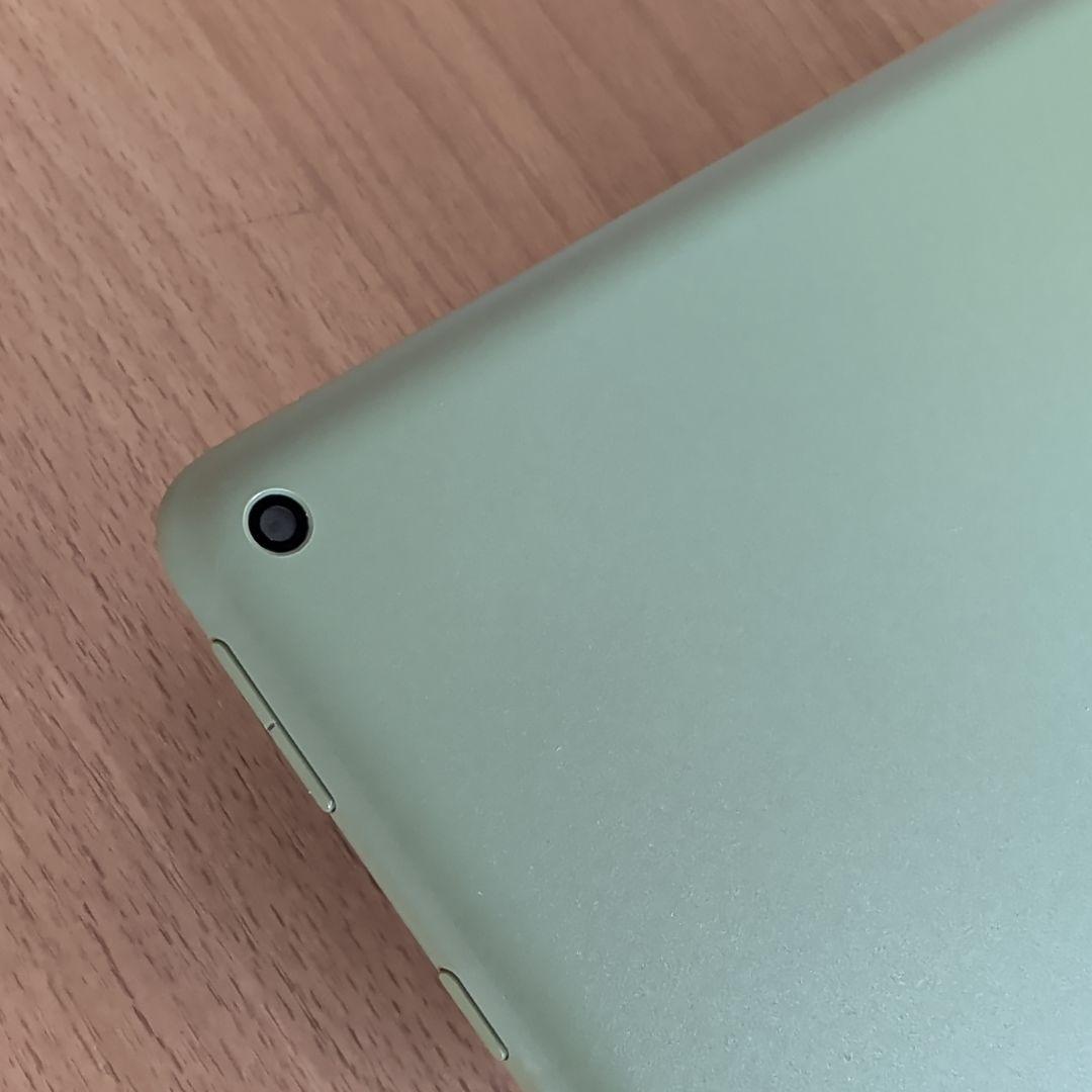 Amazon Fire HD 10 （第11世代）オリーブ