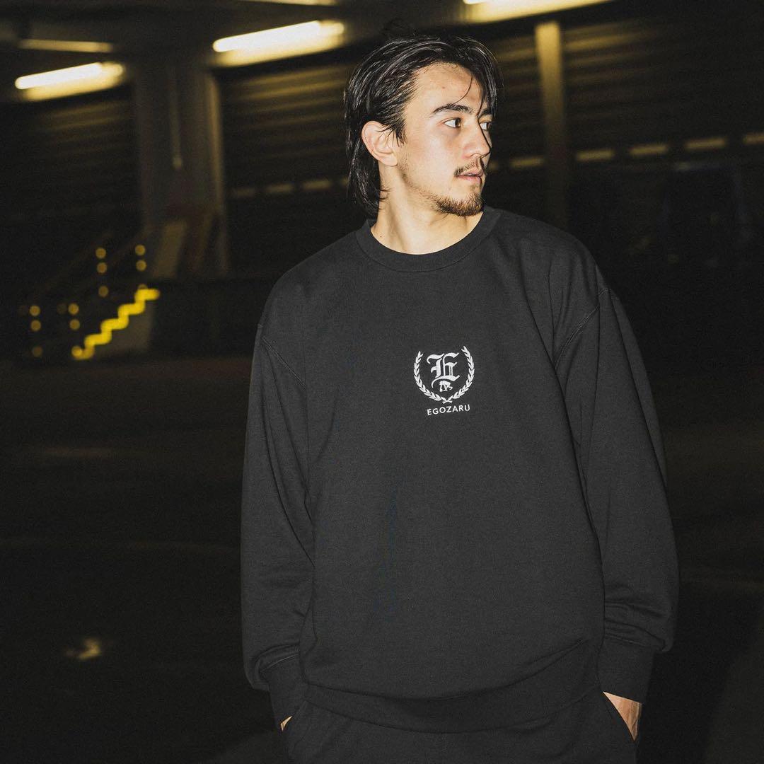 エゴザル　スウェット　トレーナー　エンブレムオーバーサイズドクルーネック　L