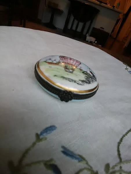 リモージュ　飛行船　小箱　ピルケース