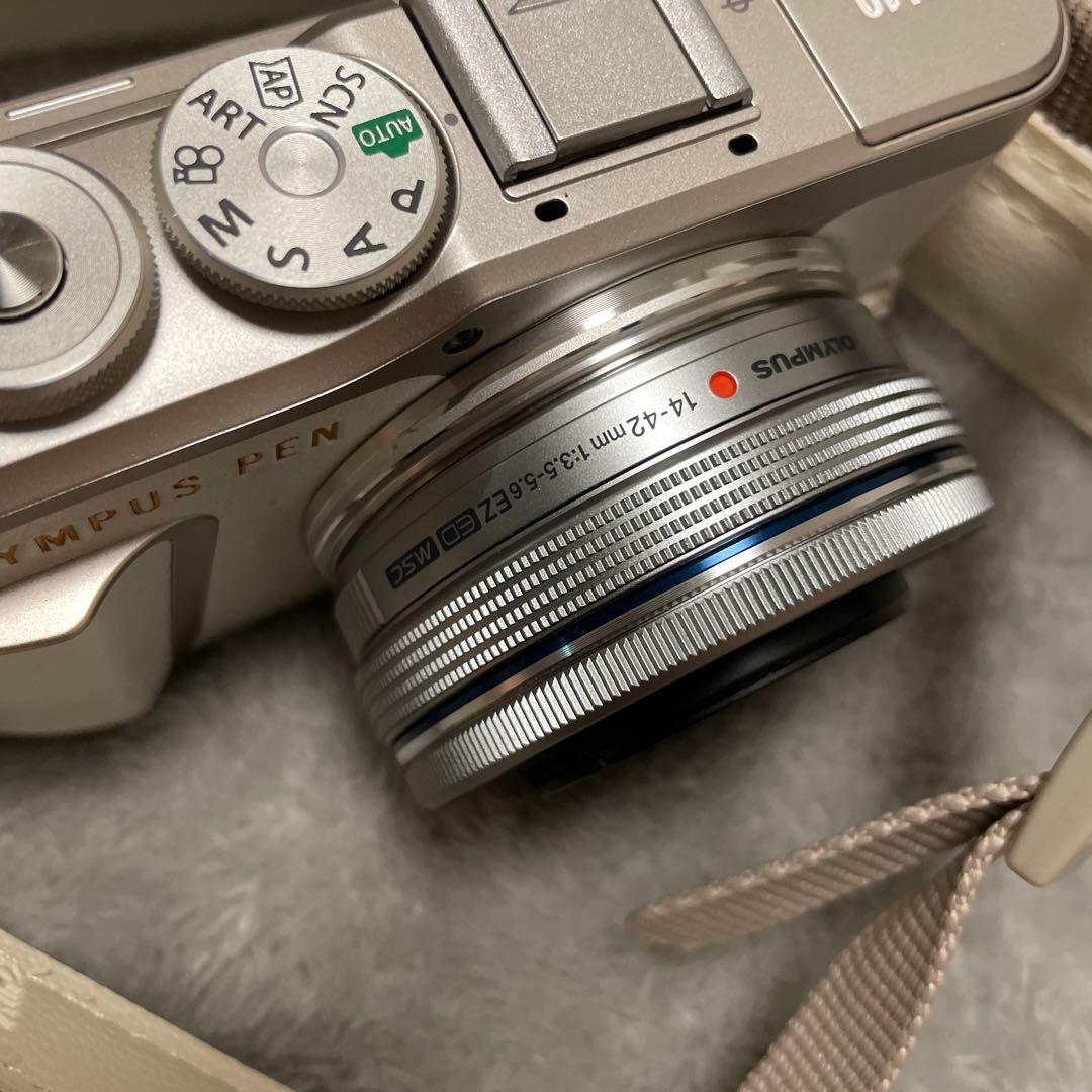 OLYMPUS PEN E-PL10 ホワイト 本体とレンズ付き