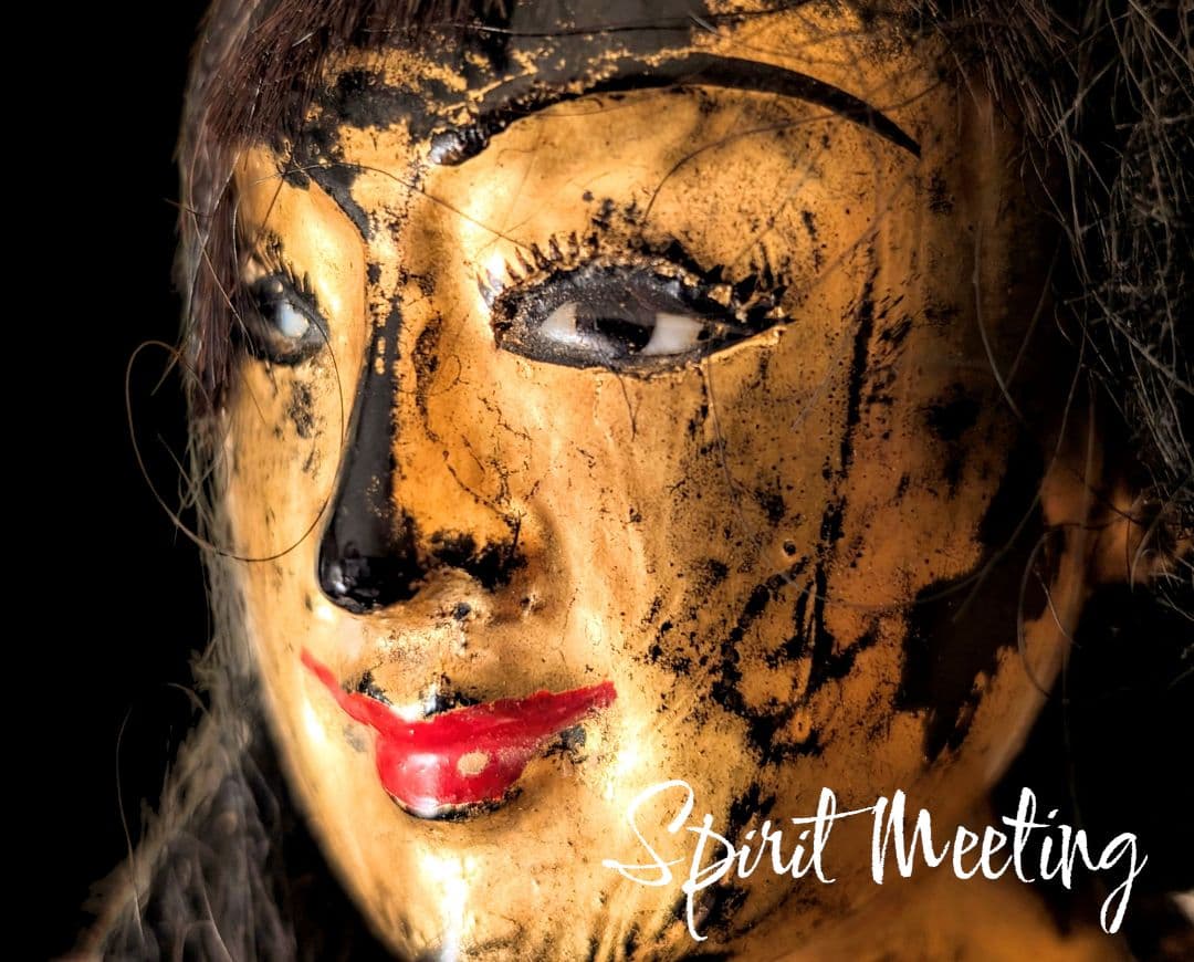 ミャンマー　ナッちゃん　100歳　ナット　精霊信仰　女性霊供養　　呪物