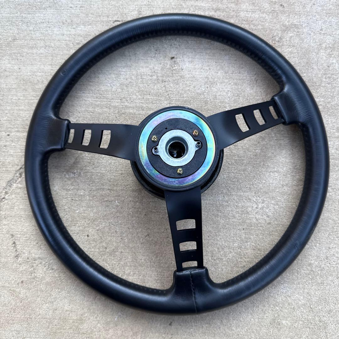 鬼*族様 DATSUNハンドル