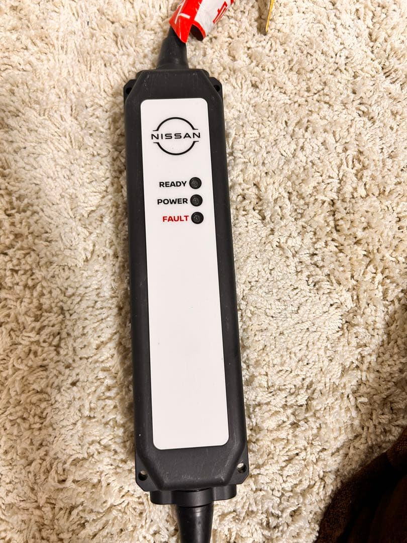 Nissan EV充電ケーブル 約7メートル