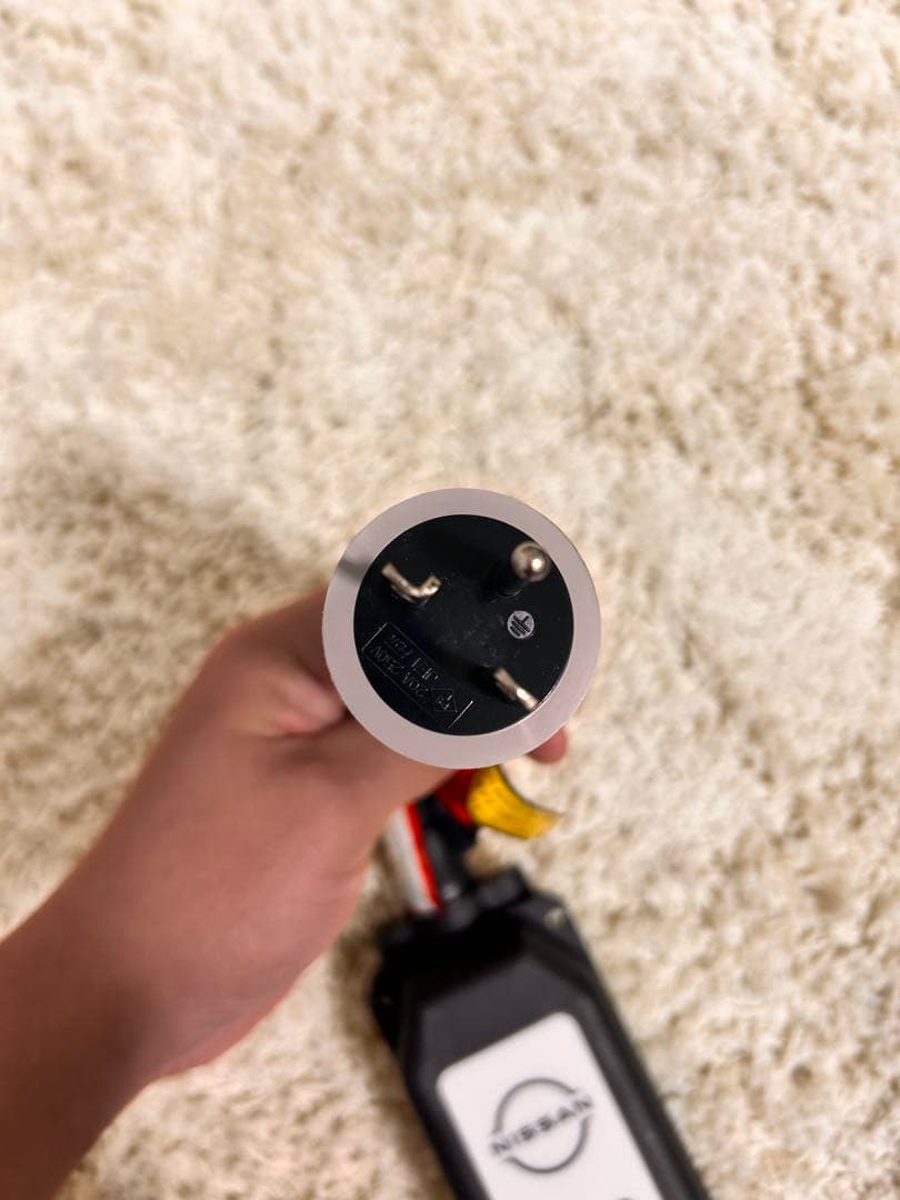 Nissan EV充電ケーブル 約7メートル