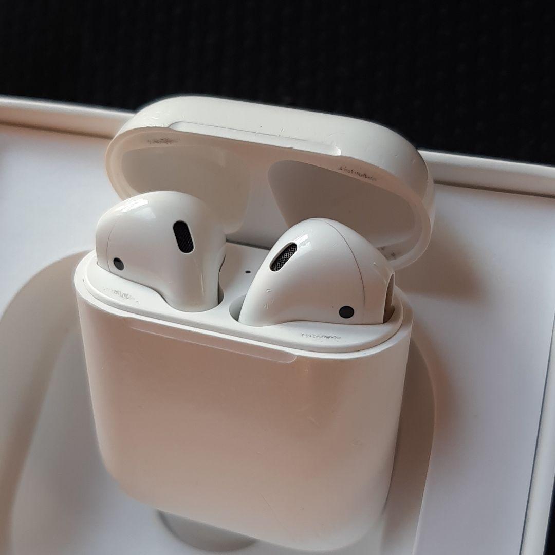 ヘッドホン APPLE MMEF2J/A air pods