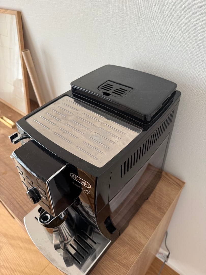 【美品】デロンギ　マグニフィカS コンパクト全自動エスプレッソマシン