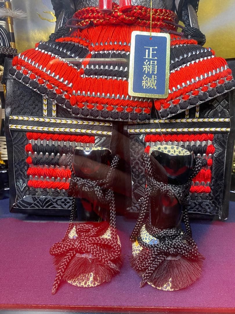 上杉謙信　東京久月　五月人形　家紋付き鎧飾り　ガラスケース入