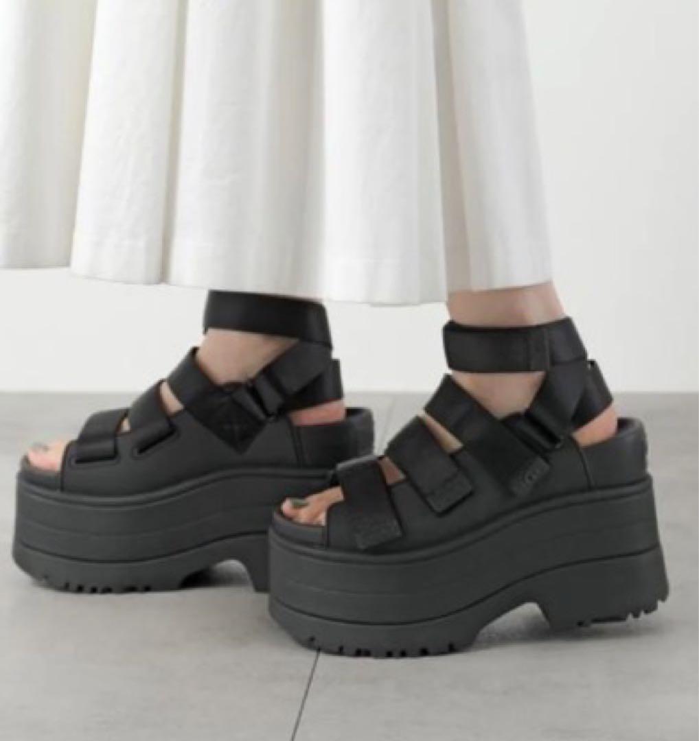 UGG GOLDENRISE 黒　22cm 美品　売り切れサイズ　購入証明あり