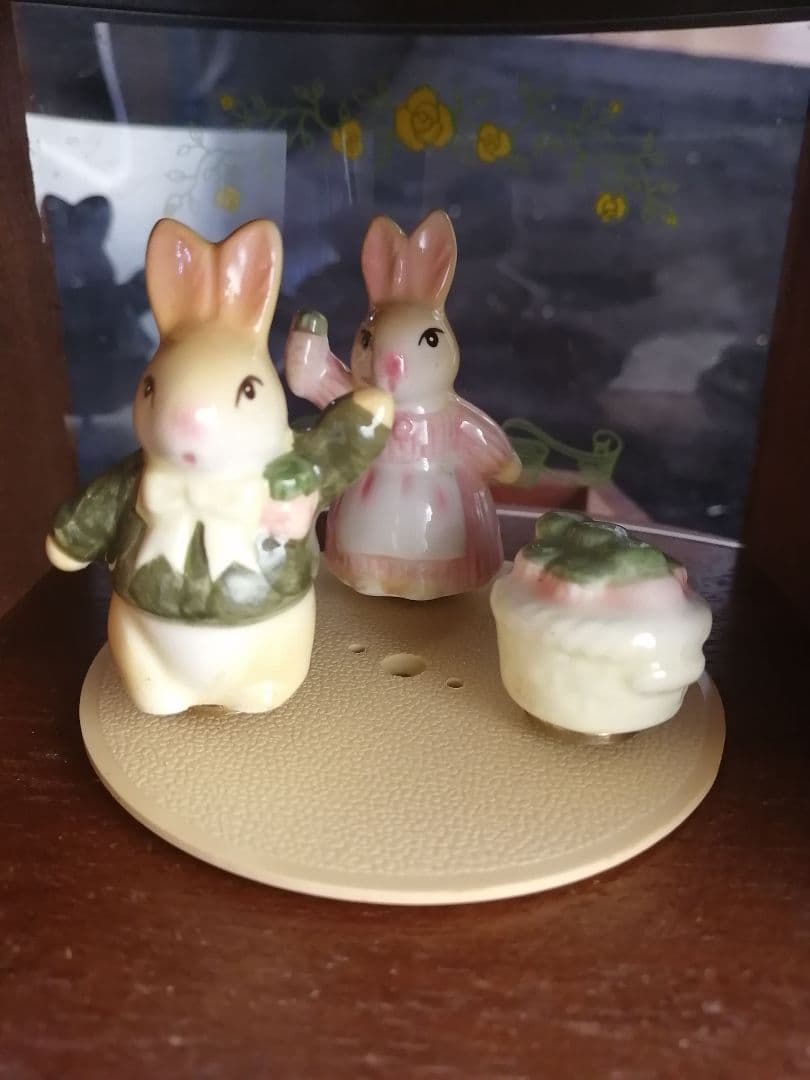 COUNTRY RABBIT ラビットハウス　オルゴール　アクセサリーケース希少