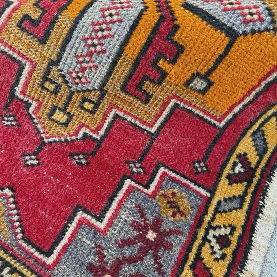 56x90cmスーパー ヴィンテージ ラグ 年代織り物　トルコ　絨毯