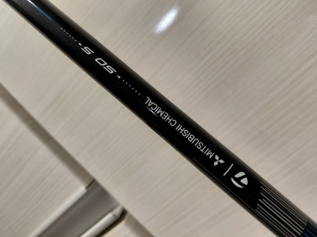 テーラーメイド Qi4D　DR 純正シャフト REAX MR50 S 1R使用