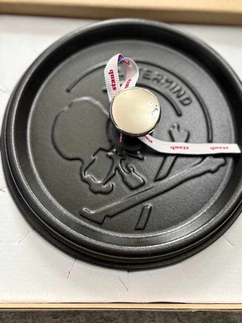 新品未使用　MASTERMIND × STAUB ストウブ マスターマインド