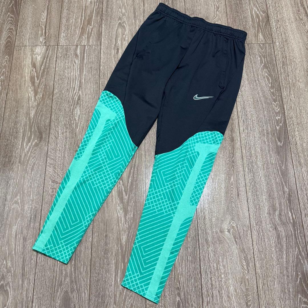 超美品 NIKE ナイキ サッカー トレーニングウェア ジャージ 上下セット M