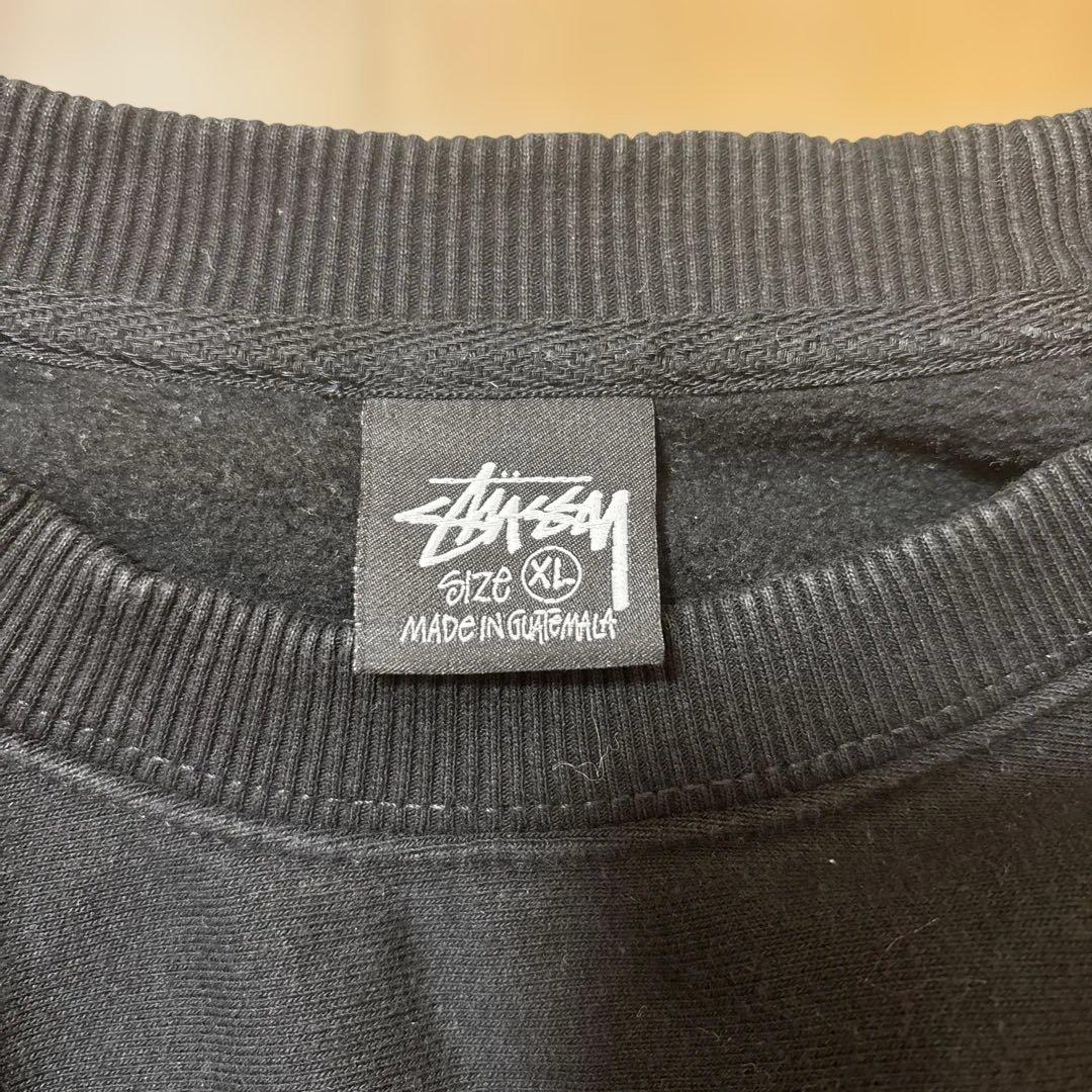 Stüssy 背面ドラゴンプリント スウェット 黒