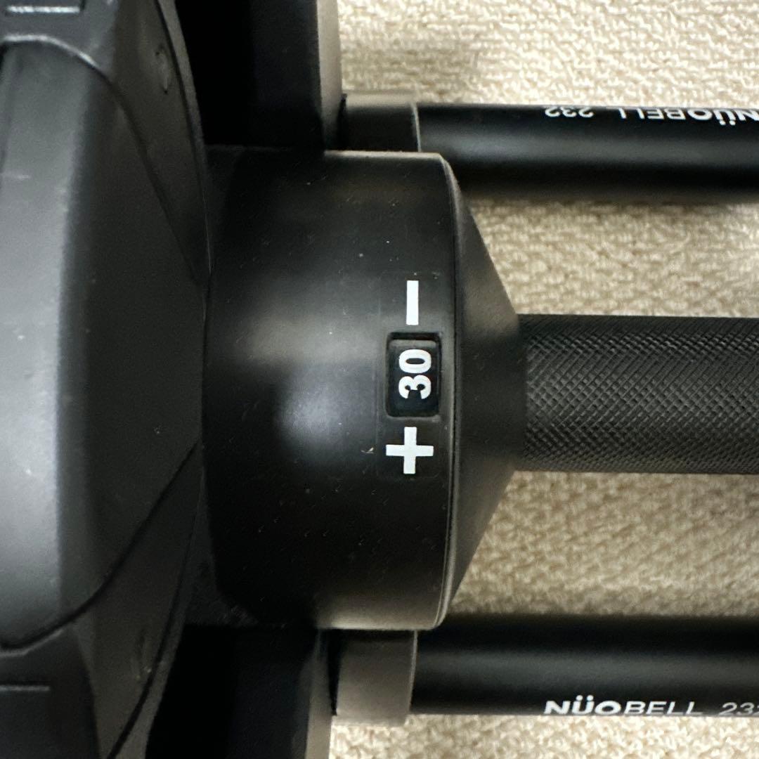 ヌオベル　フレックスベル 可変式ダンベル 32kg 2キロ刻み １個　ブラック