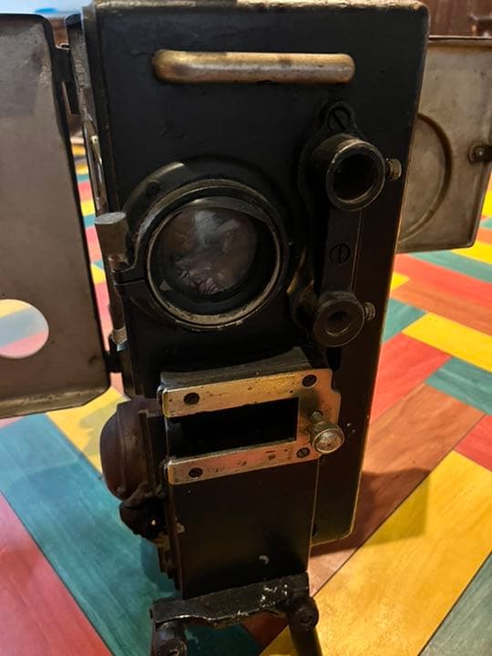 レトロ映写機　150万→50万