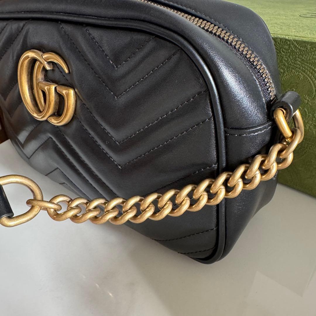 GUCCI青山店購入　GGマーモント　スモールカメラバッグ　ショルダーバッグ