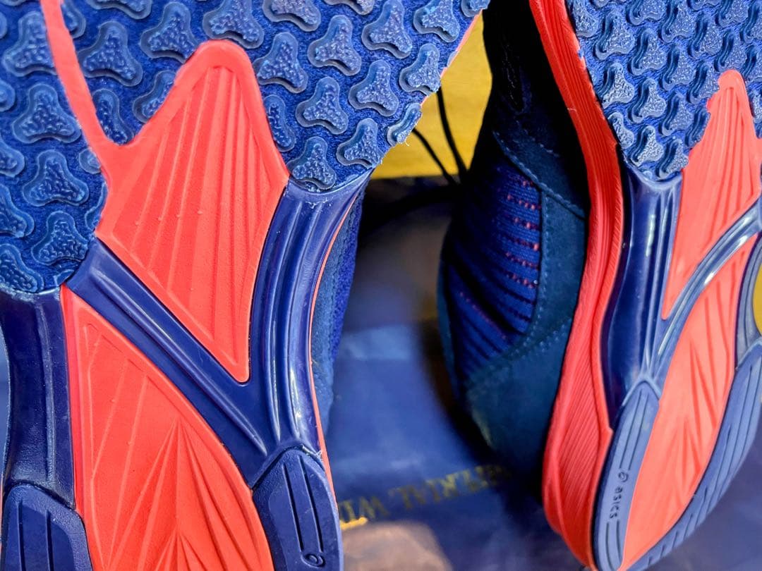 A美品アシックスターサージールランニングシューズ軽量ネイビー×シルバー28.5