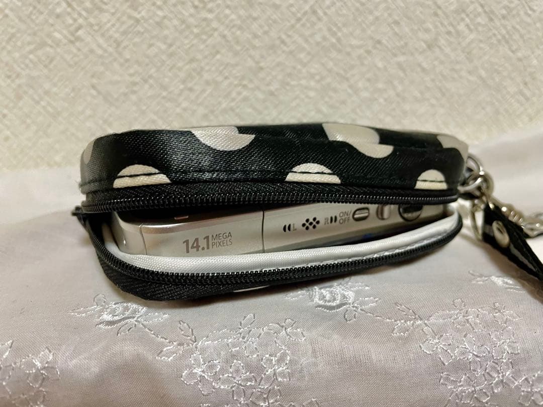 panther Canon PowerShot SX210 IS デジカメ