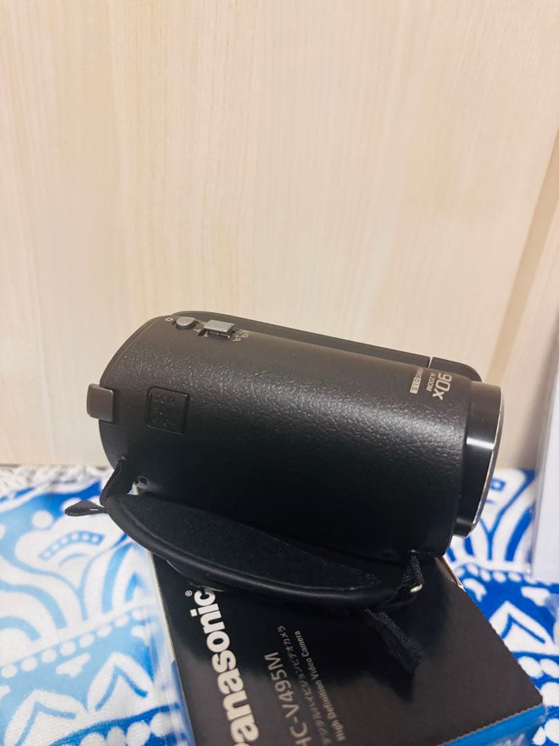 美品展示品!Panasonic HC-V495M ビデオカメラ 本体 64GB